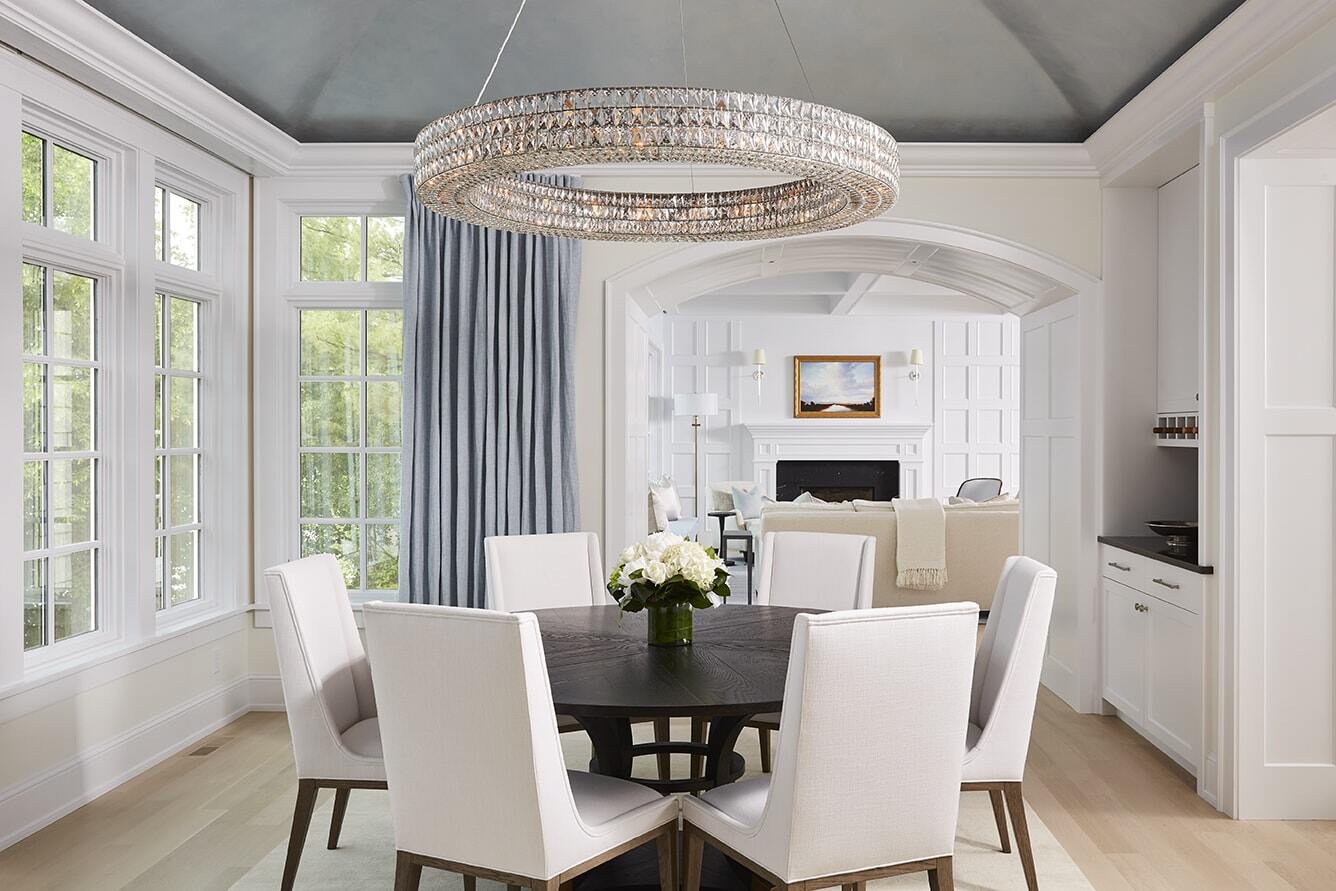 Coastal Chic on the Lake